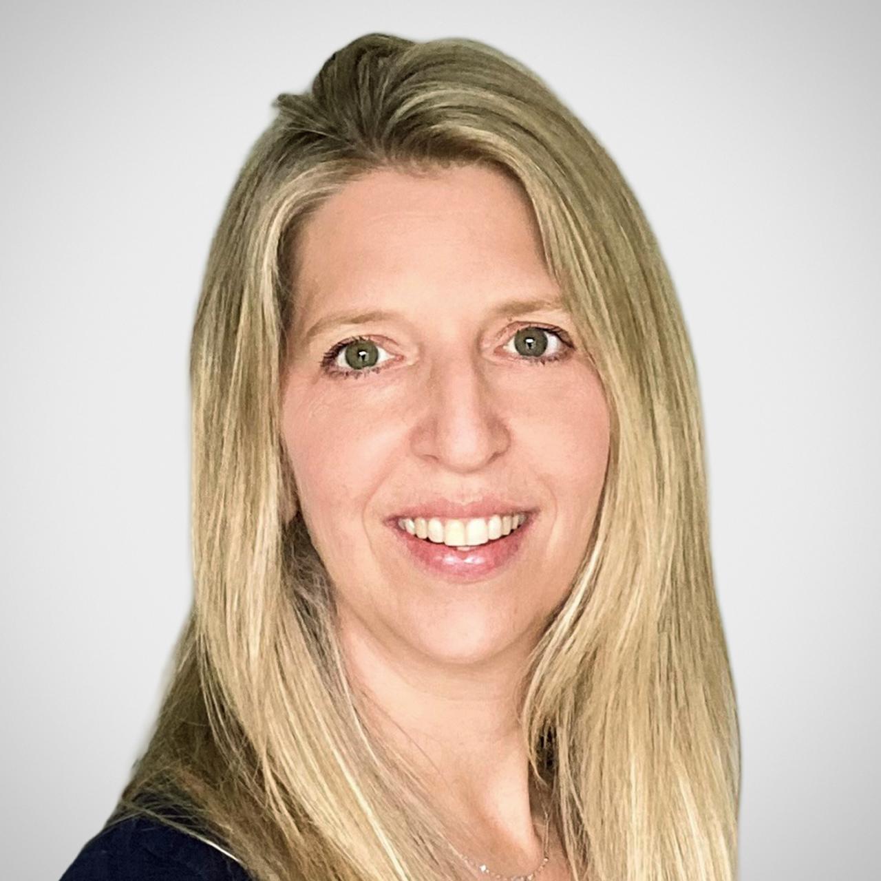 Lisa Simons, MD